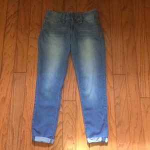 🔥YMI WannaBettaButt skinny jeans size 9🔥